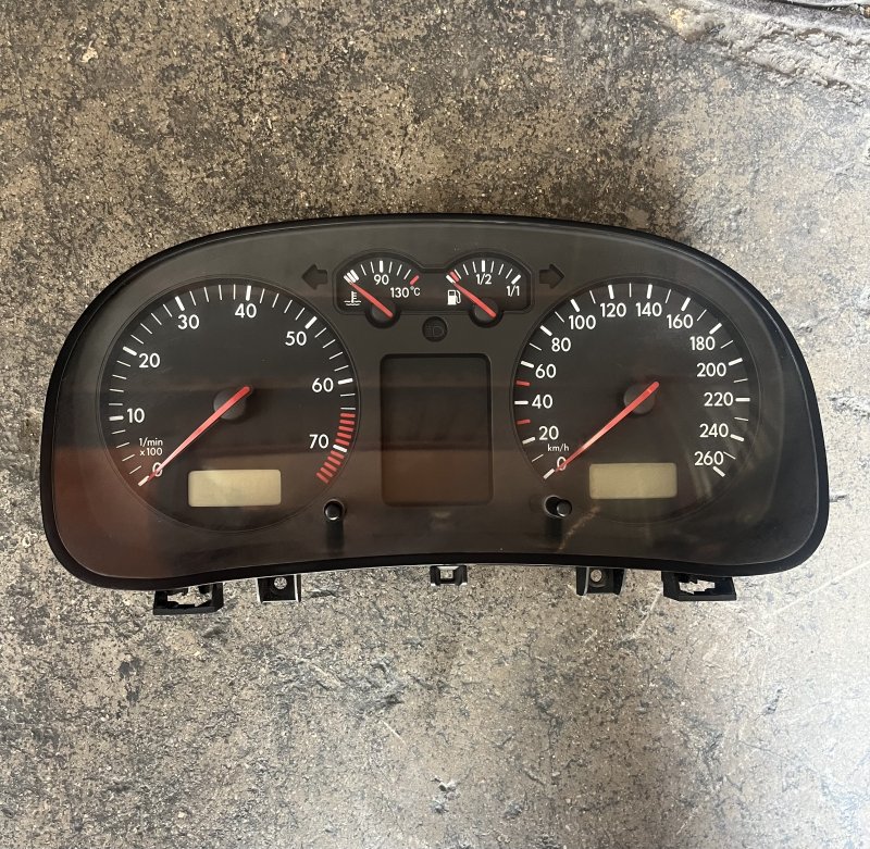 VW GOLF 4 BORA GÖSTERGE PANELİ 1J0920805B